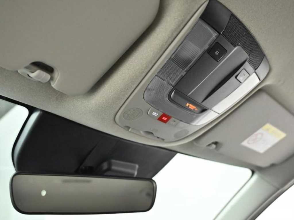 Kia Niro — photo 18