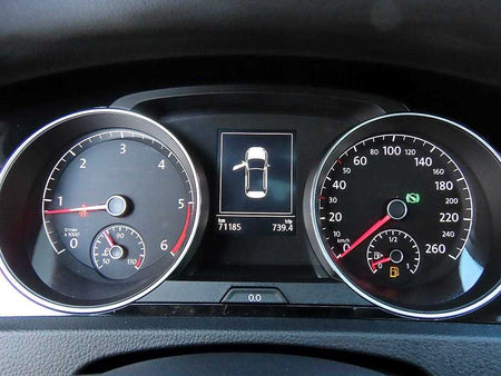 Volkswagen Golf — photo 09
