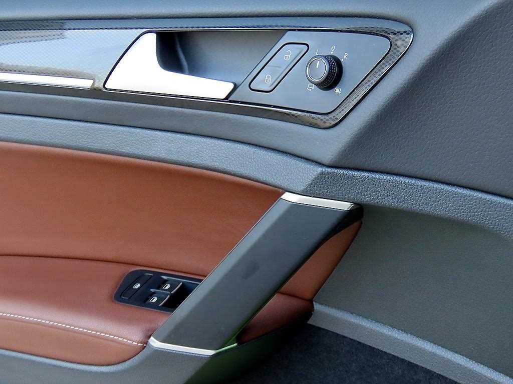 Volkswagen Golf — photo 11