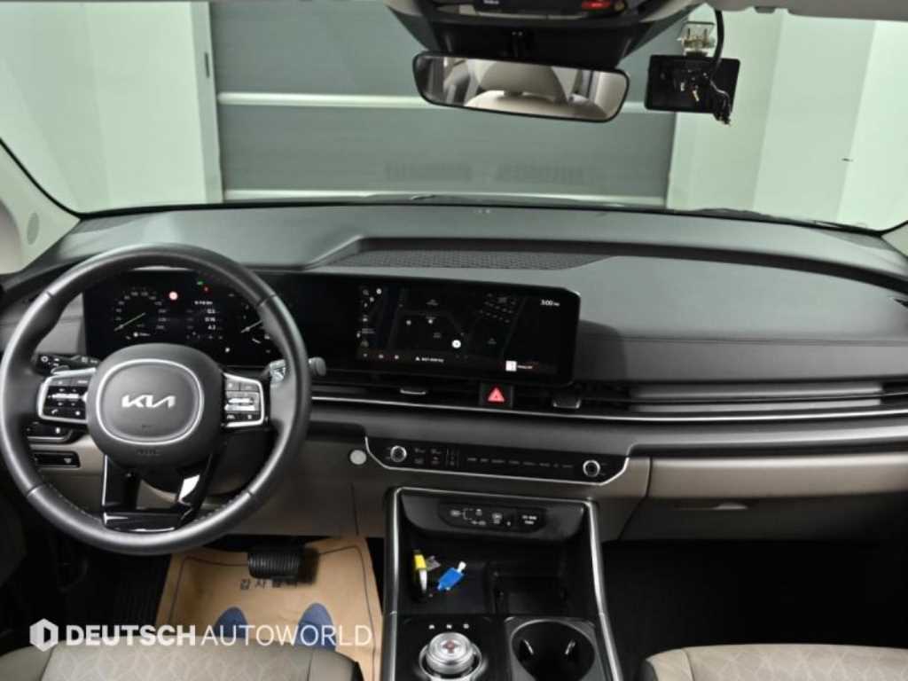 Kia Carnival — photo 07