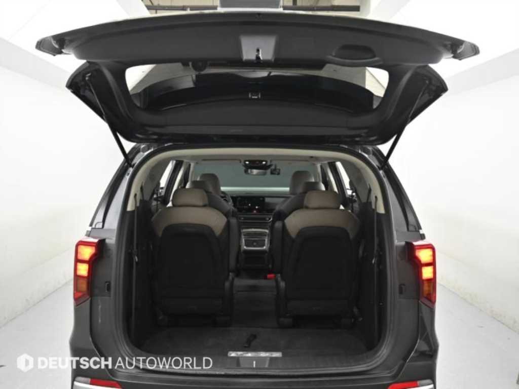 Kia Carnival — photo 19