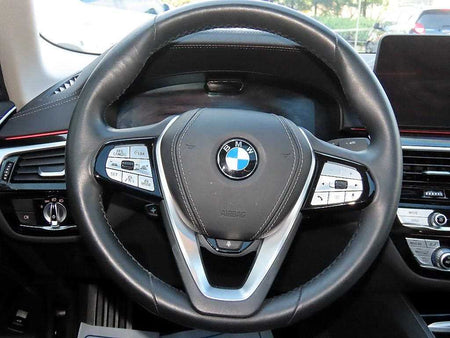 BMW 5-Series — photo 08