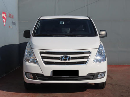 Hyundai Starex — photo 02