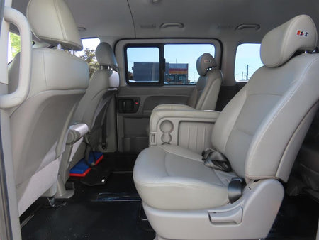 Hyundai Starex — photo 06