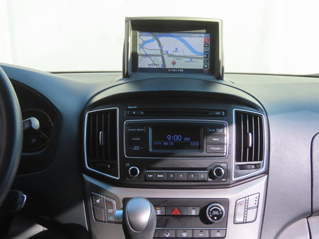 Hyundai Starex — photo 10