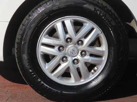 Hyundai Starex — photo 20