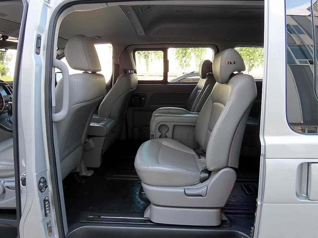 Hyundai Starex — photo 06