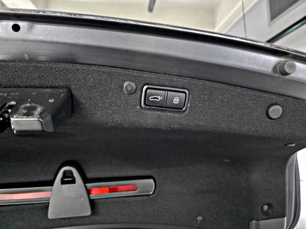 Hyundai Grandeur — photo 07