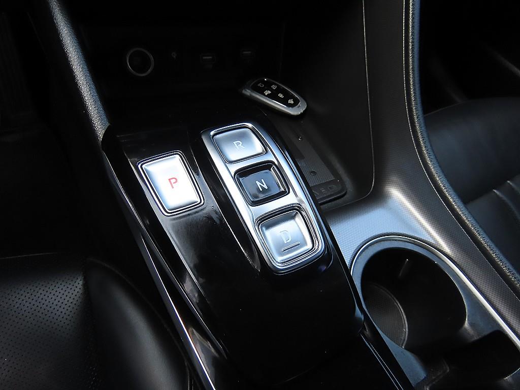 Hyundai Sonata — photo 10