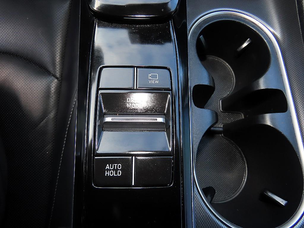 Hyundai Sonata — photo 14