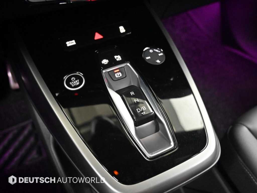 Audi Q4 e-tron — photo 09