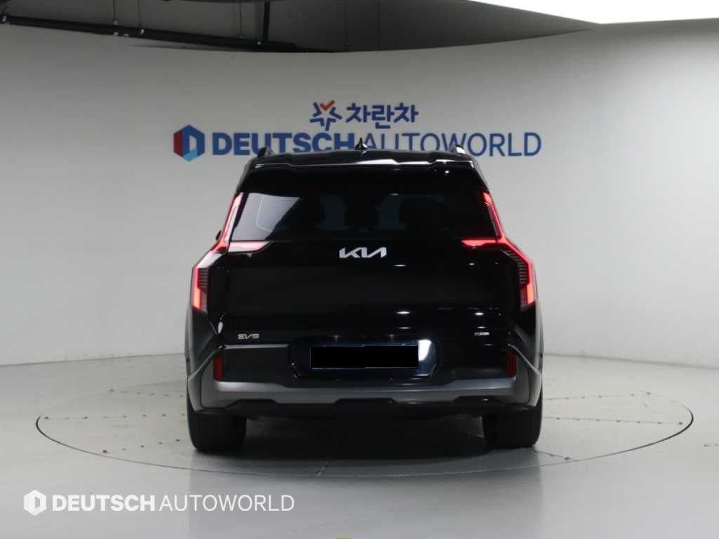 Kia EV9 — photo 04