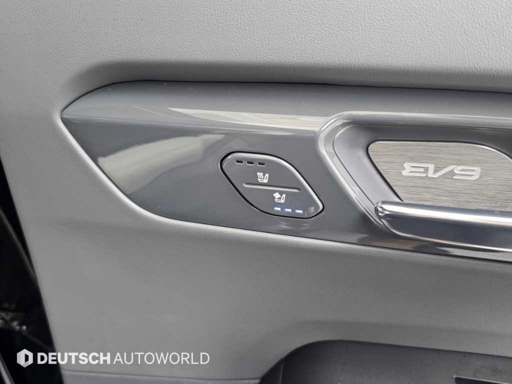 Kia EV9 — photo 16