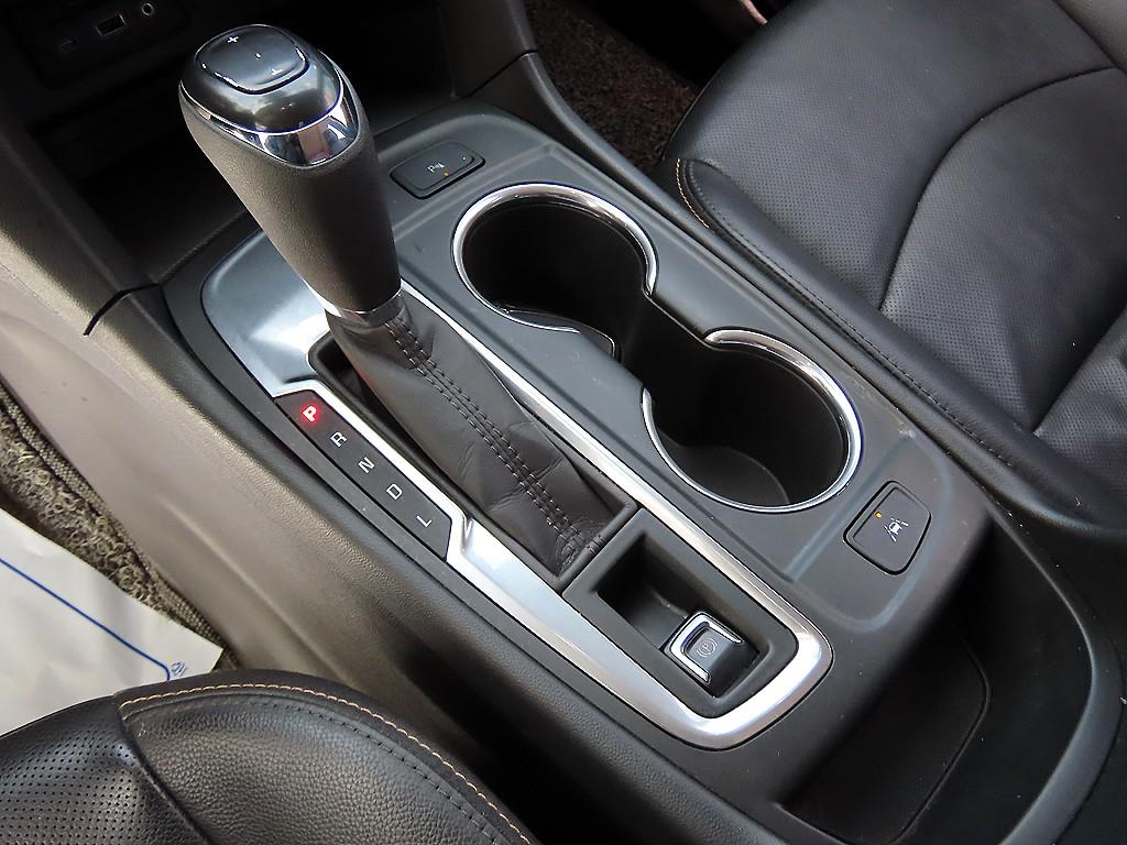CHEVROLET Equinox — photo 10