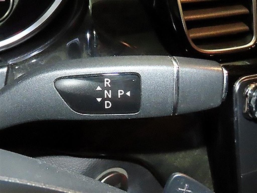 Mercedes-Benz GLE-Class — photo 12