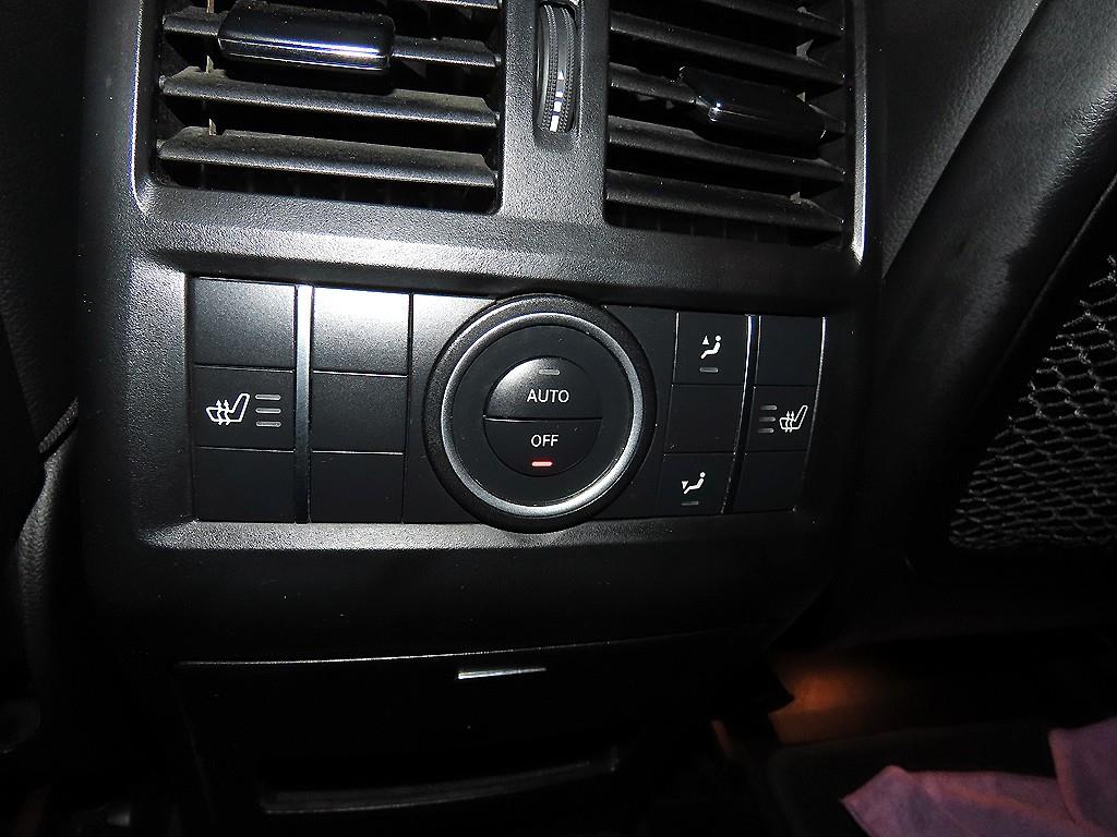 Mercedes-Benz GLE-Class — photo 14