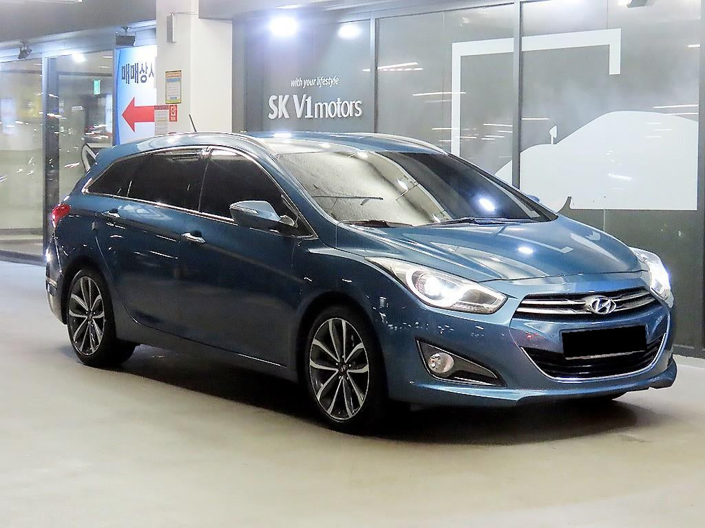 Hyundai i40 — photo 01