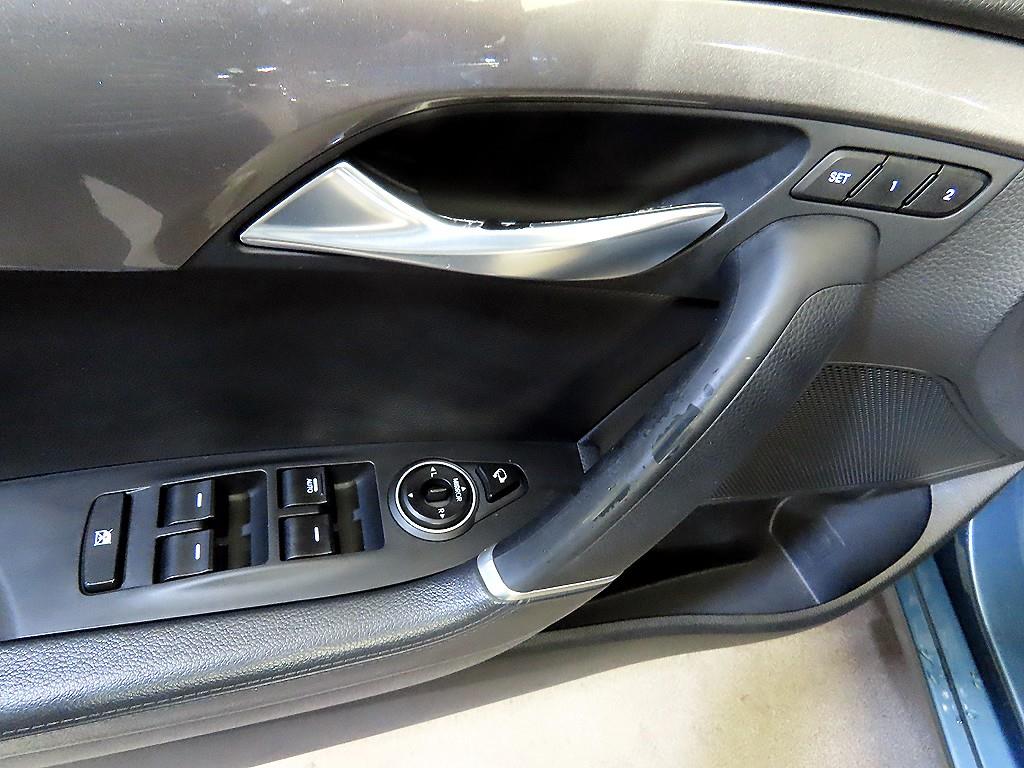 Hyundai i40 — photo 13