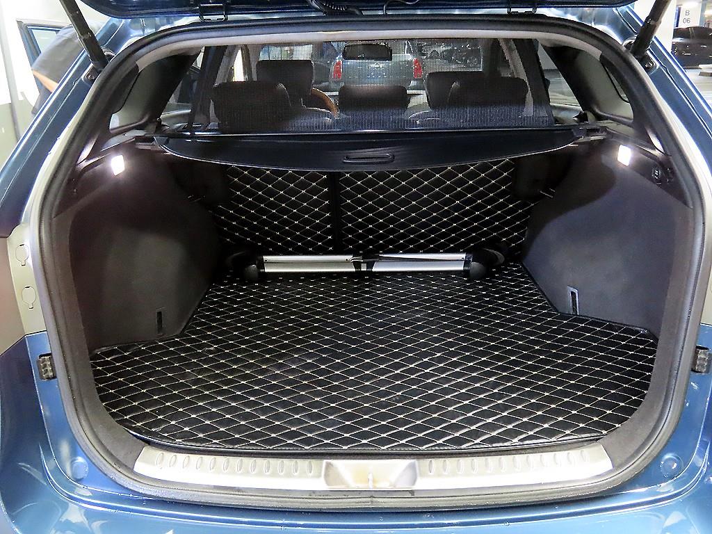 Hyundai i40 — photo 17