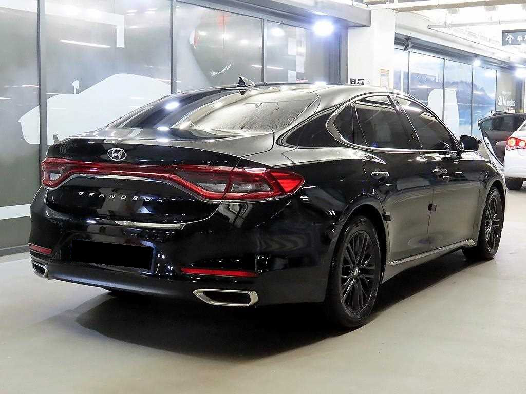 Hyundai Grandeur — photo 04