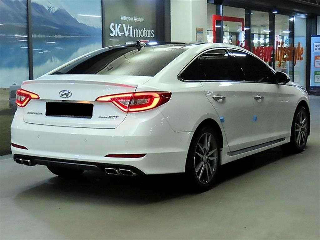 Hyundai Sonata — photo 04