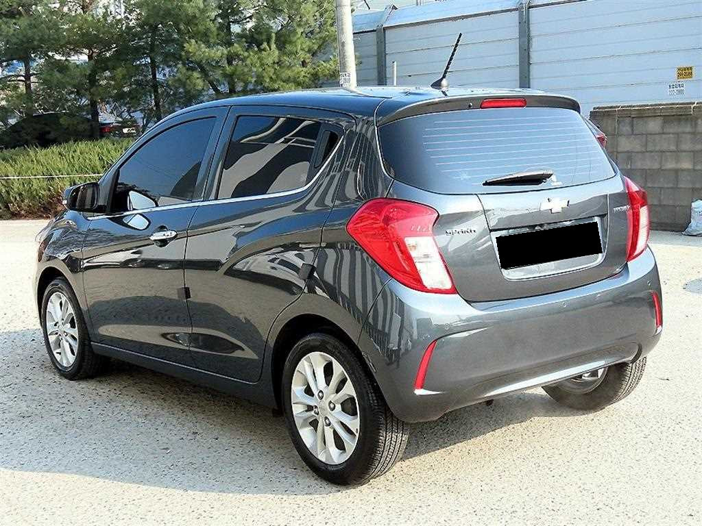 CHEVROLET Spark — photo 03