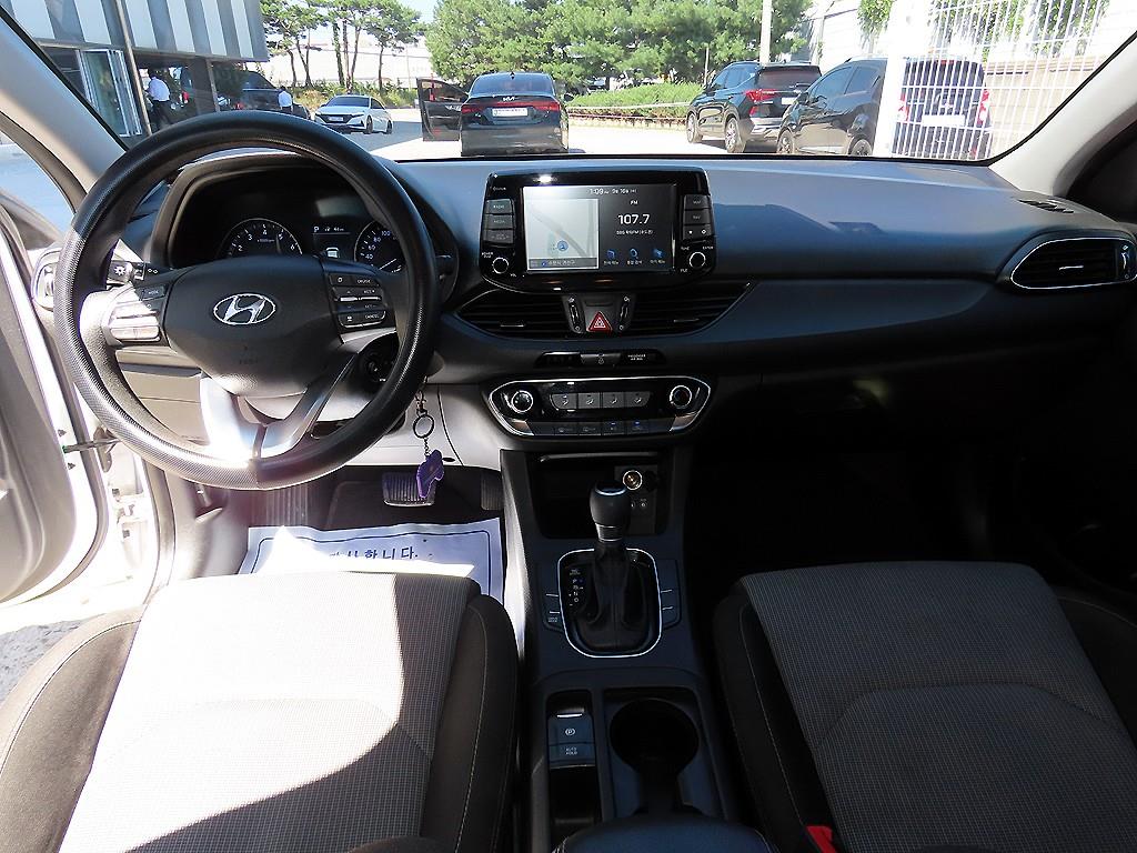 Hyundai i30 — photo 07