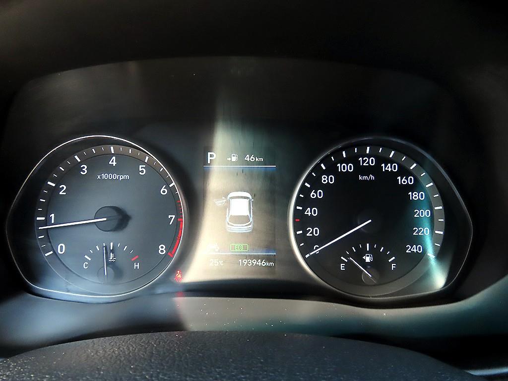 Hyundai i30 — photo 09