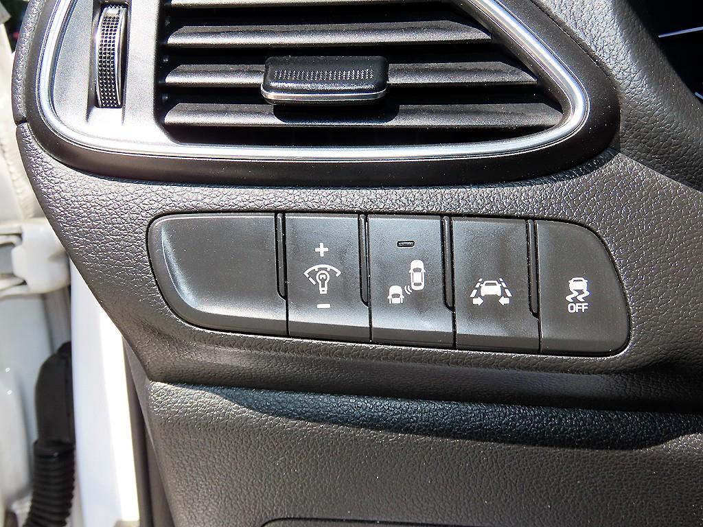 Hyundai i30 — photo 11