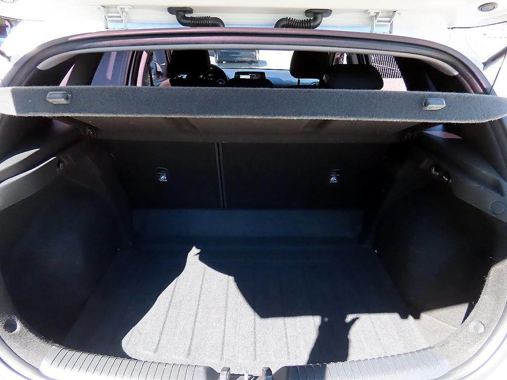 Hyundai i30 — photo 18