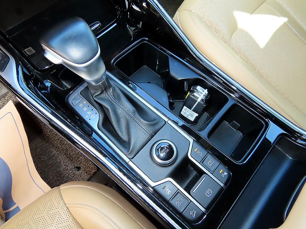 Kia Sorento — photo 10