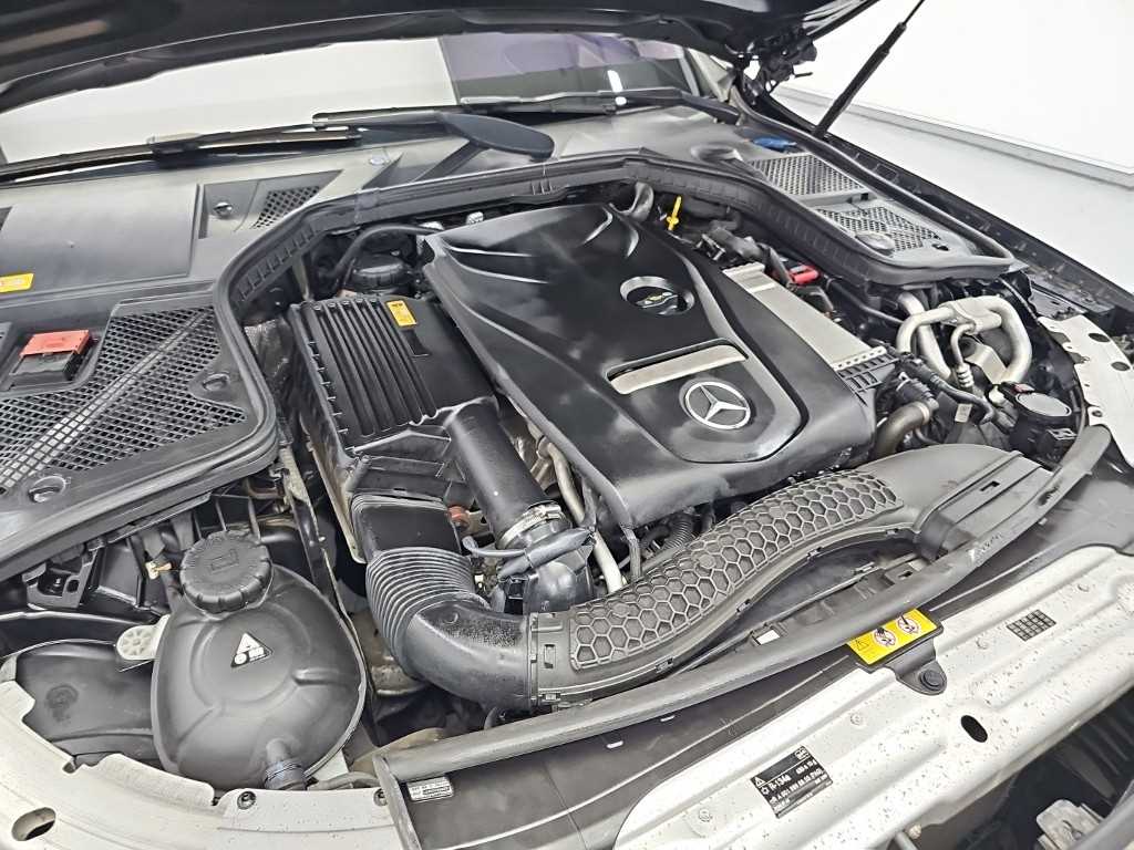 Mercedes-Benz C-Class — photo 05