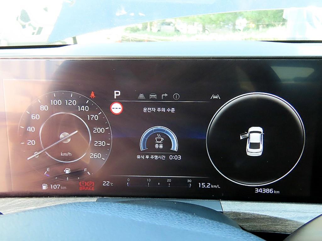 Kia K8 — photo 09