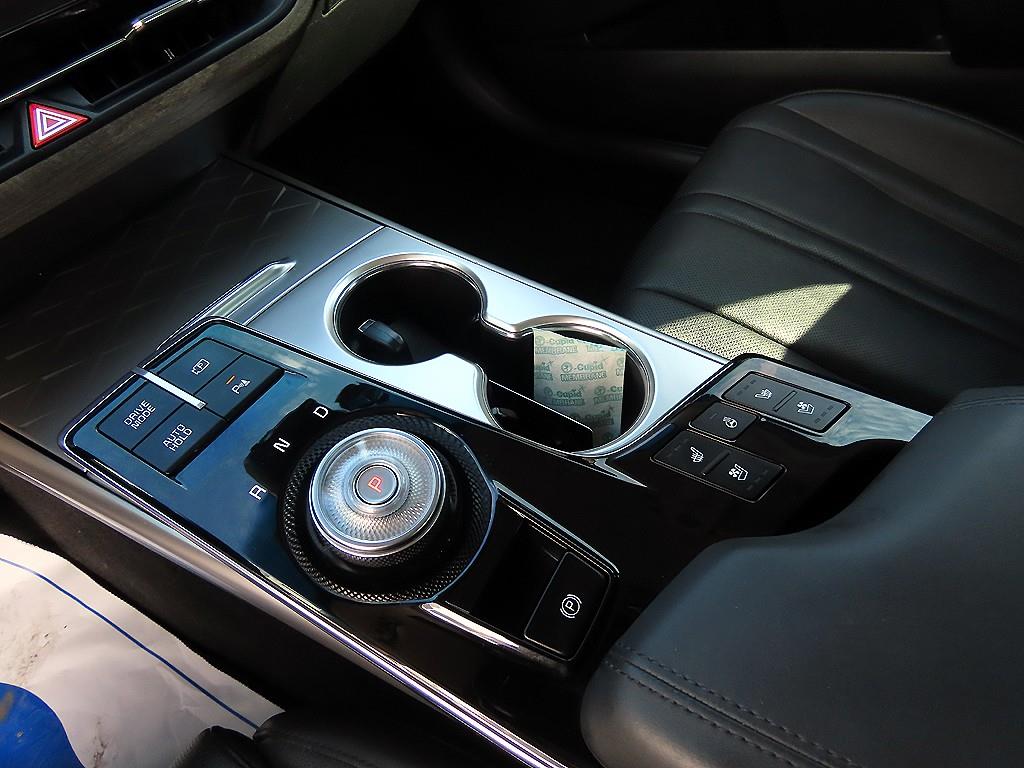 Kia K8 — photo 11