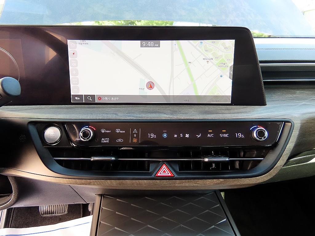Kia K8 — photo 13