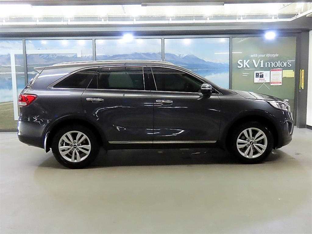 Kia Sorento — photo 03