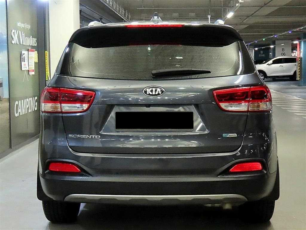 Kia Sorento — photo 05