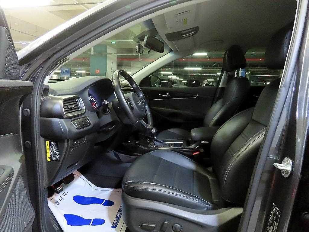 Kia Sorento — photo 06