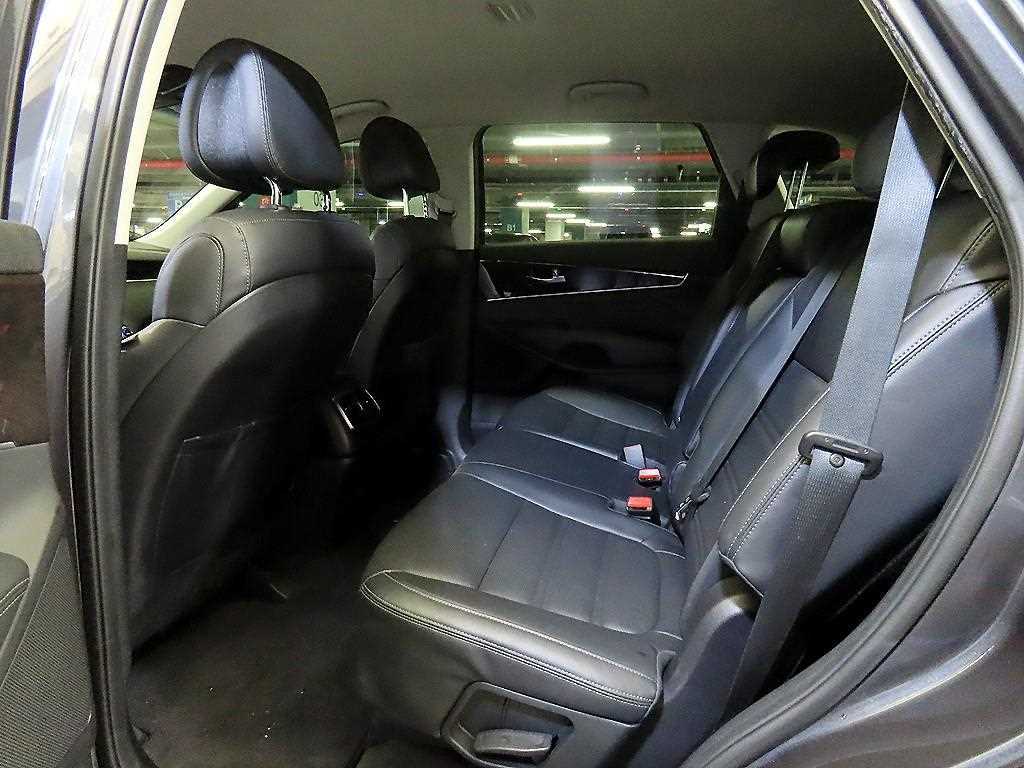 Kia Sorento — photo 07