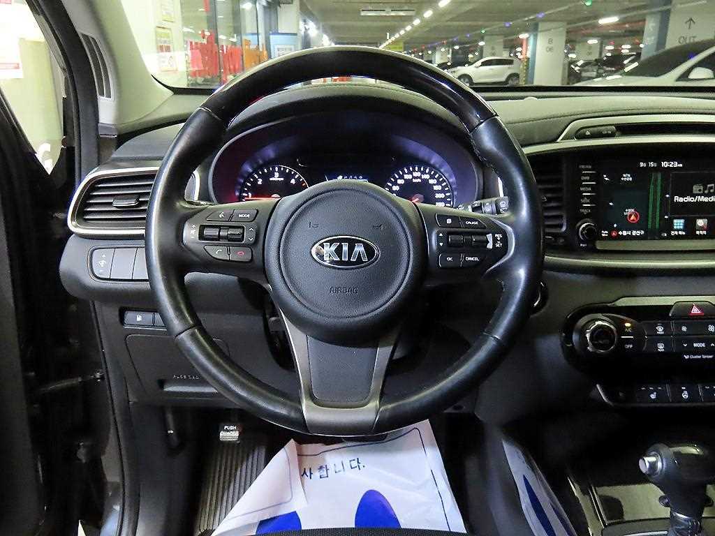 Kia Sorento — photo 08