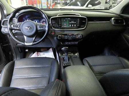 Kia Sorento — photo 10