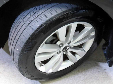 Kia Sorento — photo 20