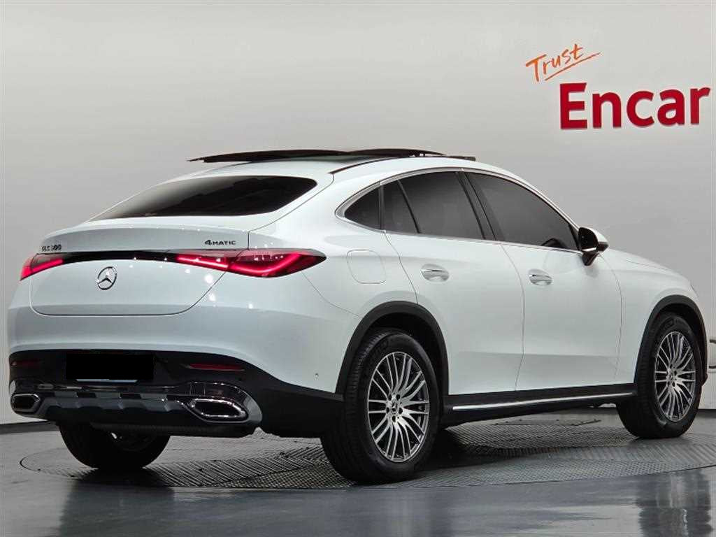 Mercedes-Benz GLC-Class — photo 02