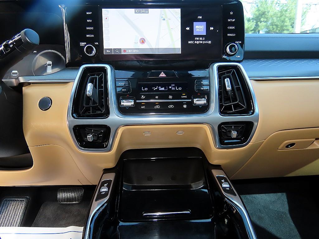 Kia Sorento — photo 12