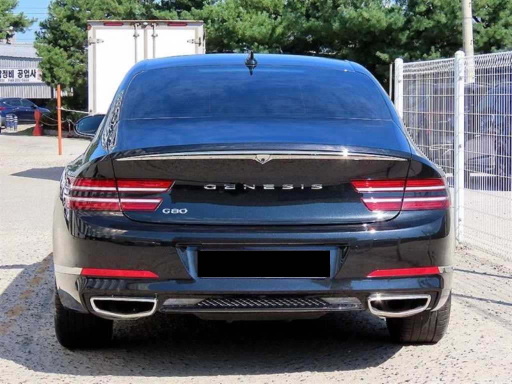 Genesis G80 — photo 04