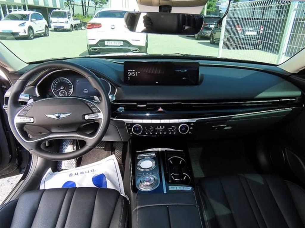 Genesis G80 — photo 07