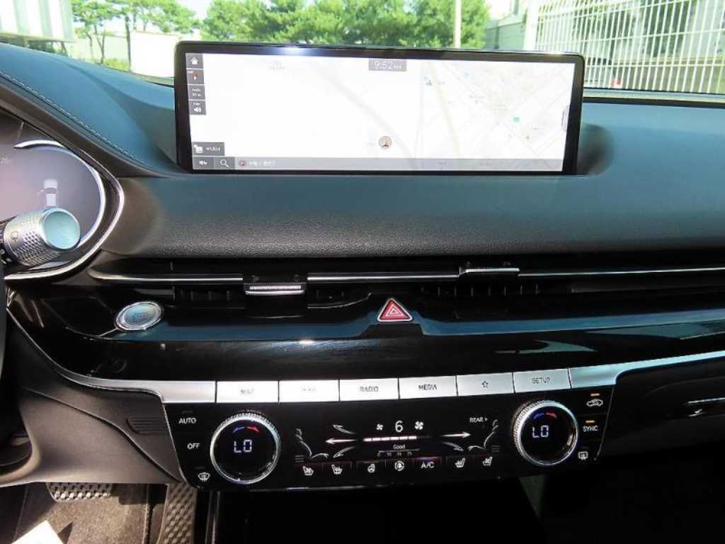 Genesis G80 — photo 13