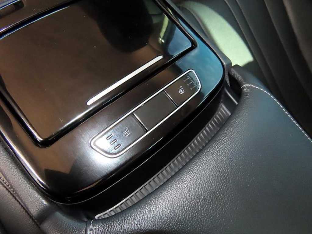 Genesis G80 — photo 16