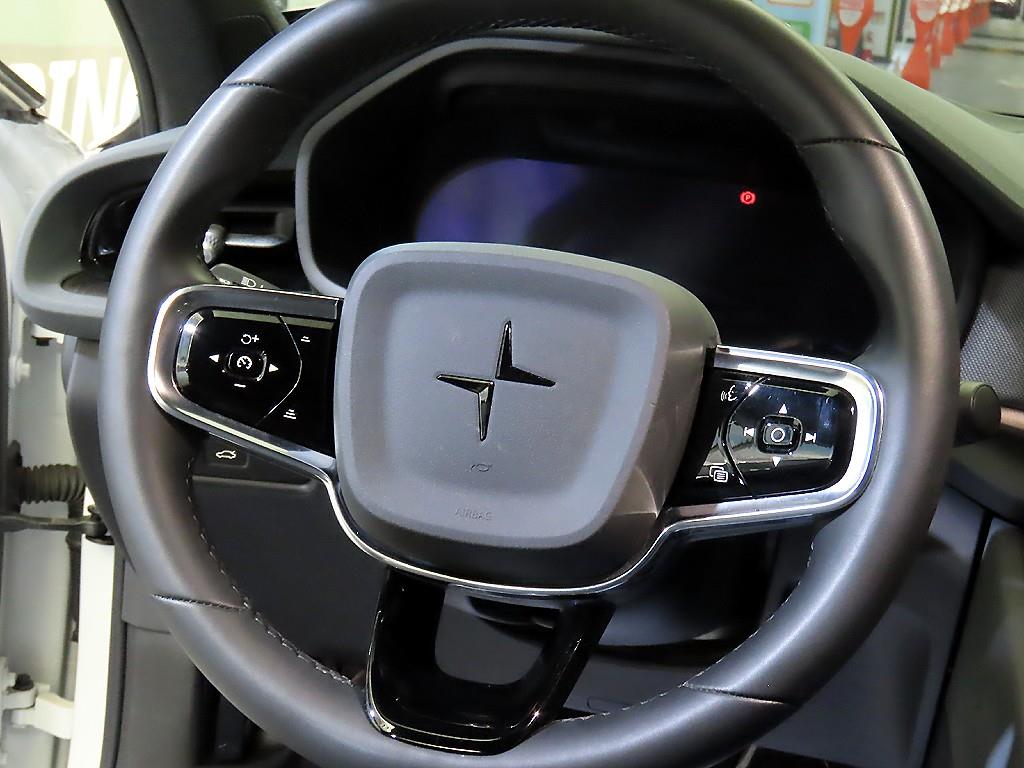 Polestar Polestar 2 — photo 08