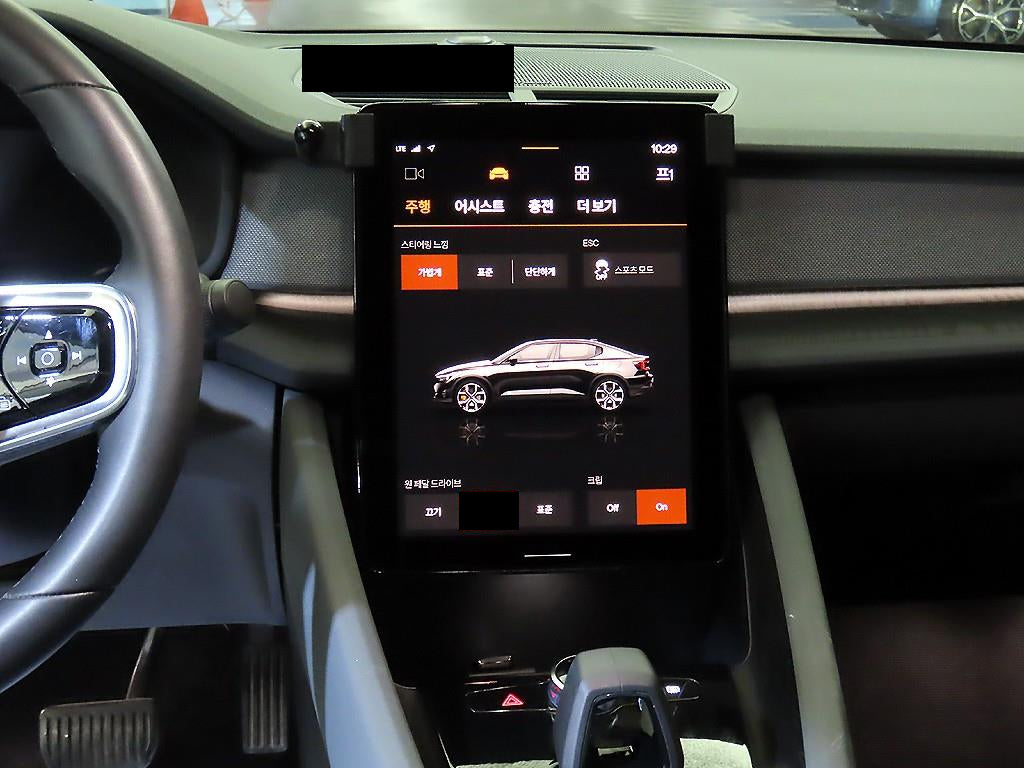 Polestar Polestar 2 — photo 11
